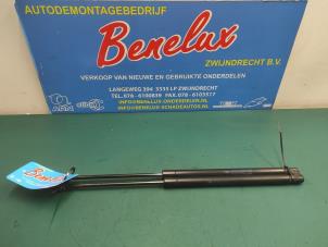 Used Set of tailgate gas struts Peugeot 307 SW (3H) 1.6 16V Price on request offered by Benelux Zwijndrecht B.V.