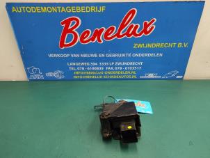 Used Start/Stop relay Peugeot 208 I (CA/CC/CK/CL) 1.2 Vti 12V PureTech 82 Price on request offered by Benelux Zwijndrecht B.V.