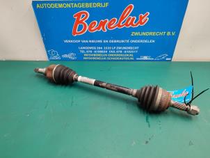 Used Front drive shaft, left Peugeot 208 I (CA/CC/CK/CL) 1.2 Vti 12V PureTech 82 Price on request offered by Benelux Zwijndrecht B.V.