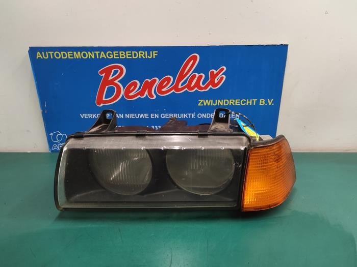 Headlight, left from a BMW 3 serie Compact (E36/5) 316i 1997
