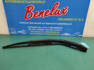 Used Rear wiper arm Daihatsu Cuore (L251/271/276) 1.0 12V DVVT Price on request offered by Benelux Zwijndrecht B.V.