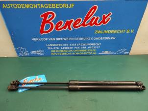 Used Set of tailgate gas struts Mercedes B (W245,242) 1.5 B-150 16V Price on request offered by Benelux Zwijndrecht B.V.