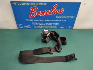 Used Front seatbelt, left Mercedes B (W245,242) 1.5 B-150 16V Price on request offered by Benelux Zwijndrecht B.V.