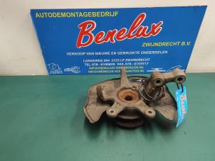 Used Knuckle, front right Mercedes B (W245,242) 1.5 B-150 16V Price on request offered by Benelux Zwijndrecht B.V.