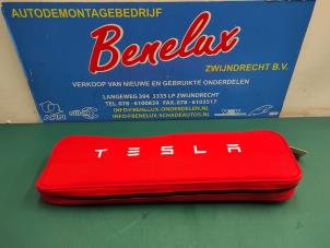 Usados Juego de primeros auxilios Tesla Model 3 EV Precio de solicitud ofrecido por Benelux Zwijndrecht B.V.