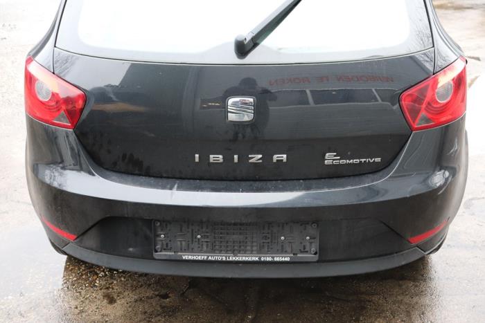 Stoßstange hinten van een Seat Ibiza IV (6J5) 1.2 TDI Ecomotive 2012