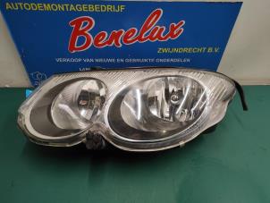 Used Headlight, left Chrysler 300 M 3.5 V6 24V Price on request offered by Benelux Zwijndrecht B.V.