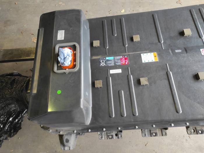 Battery (Hybrid) from a Opel Ampera-e Ampera-e 2019