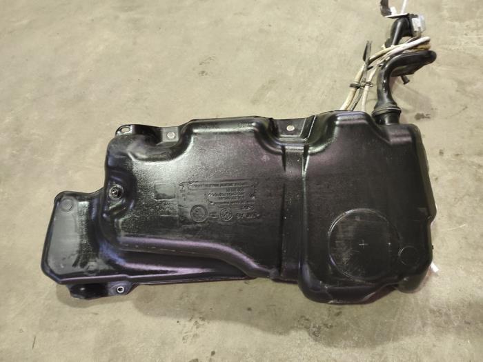 Tank from a Seat Ateca (5FPX) 1.5 TSI 16V 2019