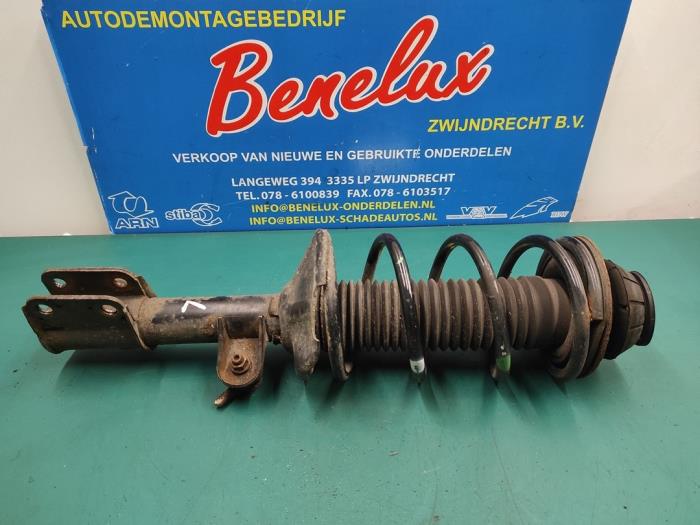 Front shock absorber rod, left from a Suzuki Alto (GF) 1.0 12V 2010
