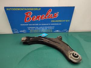 Used Front wishbone, right Renault Captur (2R) 1.5 Energy dCi 90 FAP Price on request offered by Benelux Zwijndrecht B.V.