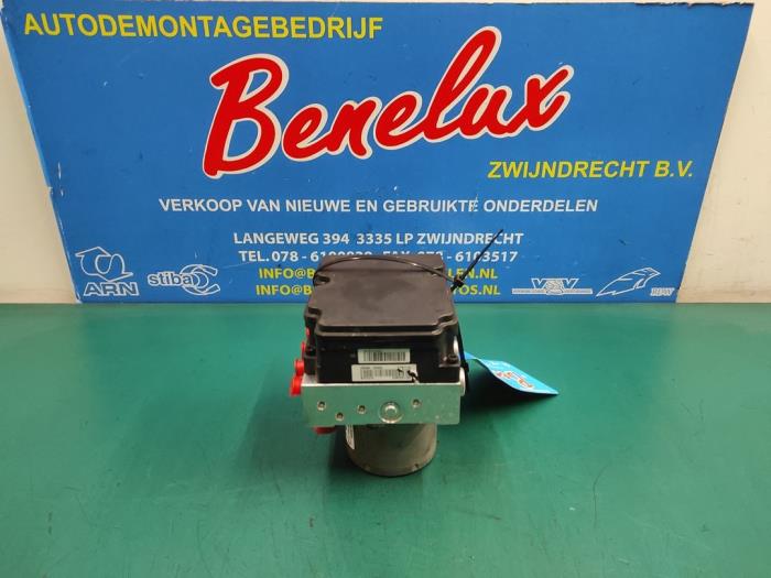 Używane Pompa ABS Hyundai i20 (GBB) 1.0 T-GDI 100 12V Cena na żądanie oferowane przez Benelux Zwijndrecht B.V.