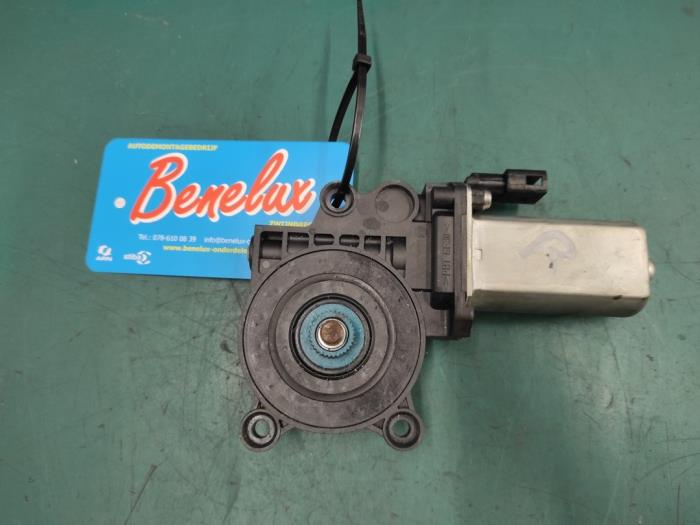 Door window motors with part number 9030223 stock