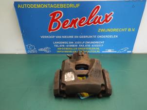Usagé Etrier de frein avant droit Citroen C4 Berline (NC) 1.6 16V VTi Prix sur demande proposé par Benelux Zwijndrecht B.V.