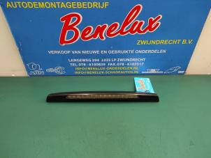 Used Third brake light Renault Clio II (BB/CB) 1.2 16V Price on request offered by Benelux Zwijndrecht B.V.