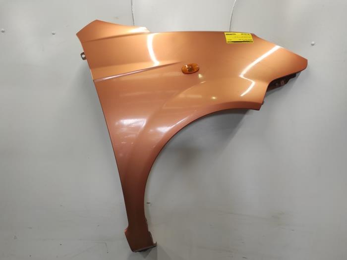 Front wing, right from a Daewoo Matiz  2005