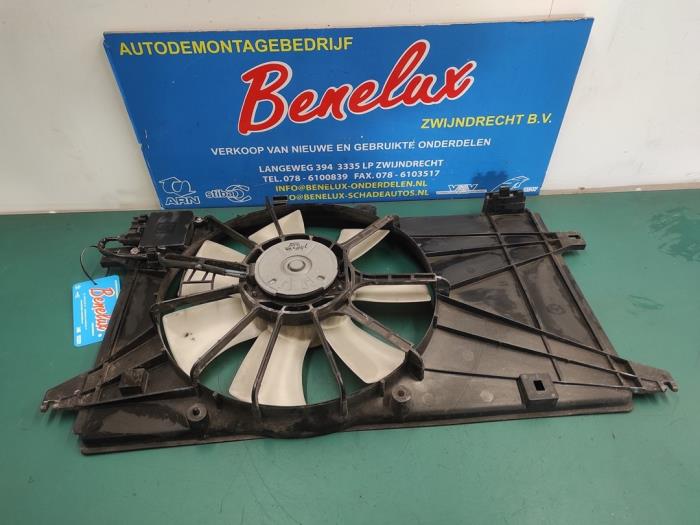Używane Wentylator Mazda 5 (CR19) 1.8i 16V Cena na żądanie oferowane przez Benelux Zwijndrecht B.V.