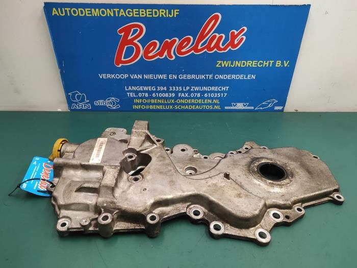 Couvercle de distribution Renault Scénic III (JZ), 2009 / 2016 2.0 16V CVT, MPV, Essence, 1.997cc, 103kW (140pk), FWD, M4R711; M4RF7; M4R710; M4R713, 2009-02 / 2016-09, JZ0G0; JZ0P0; JZ1E0; JZ1P0; JZDP0 (Occasion)