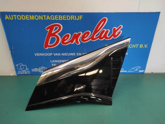 C-style sealing cover right from a Opel Ampera-e Ampera-e 2019