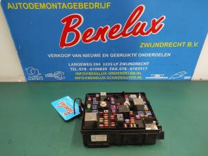 Usados Caja de fusibles Opel Ampera-e Ampera-e Precio de solicitud ofrecido por Benelux Zwijndrecht B.V.