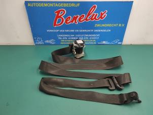 Used Front seatbelt, left Mercedes B (W245,242) 2.0 B-180 CDI 16V Price on request offered by Benelux Zwijndrecht B.V.