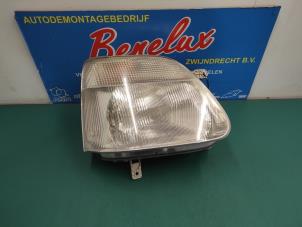 Used Headlight, right Opel Agila (A) 1.2 16V Price on request offered by Benelux Zwijndrecht B.V.