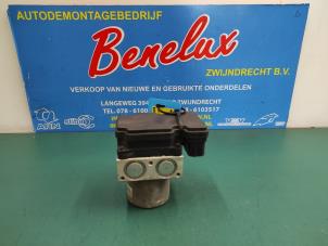 Używane Pompa ABS Kia Picanto (TA) 1.0 12V Cena na żądanie oferowane przez Benelux Zwijndrecht B.V.