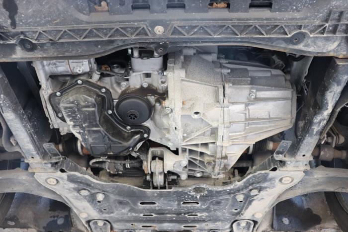 Usagé Boîte de vitesse Renault Megane IV Estate (RFBK) 1.3 TCE 115 16V Prix sur demande proposé par Benelux Zwijndrecht B.V.