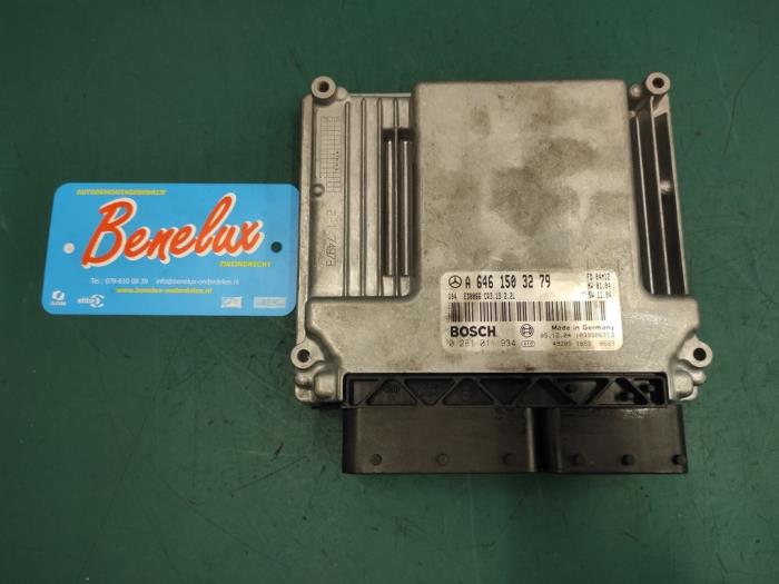 Used Engine management computer Mercedes C Combi (S203) 2.2 C-200 CDI 16V Price € 375,00 Margin scheme offered by Benelux Zwijndrecht B.V.