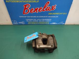 Used Front brake calliper, right Renault Megane IV Estate (RFBK) 1.3 TCE 115 16V Price on request offered by Benelux Zwijndrecht B.V.