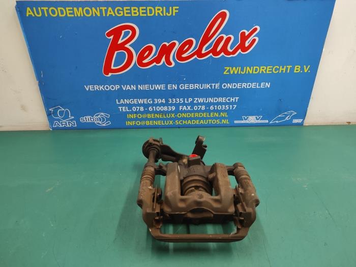 Gebrauchte Bremszange rechts hinten Opel Astra J (PC6/PD6/PE6/PF6) 1.6 16V Ecotec Preis auf Anfrage angeboten von Benelux Zwijndrecht B.V.