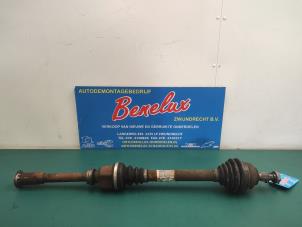 Used Front drive shaft, right Peugeot 308 (4A/C) 1.6 16V THP Autom. Price on request offered by Benelux Zwijndrecht B.V.