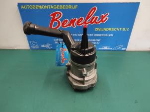 Used Power steering pump Peugeot 308 (4A/C) 1.6 16V THP Autom. Price on request offered by Benelux Zwijndrecht B.V.