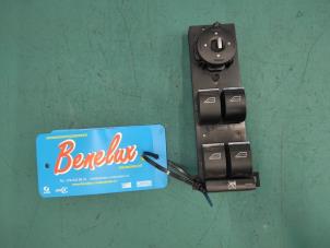 Used Electric window switch Ford Focus 2 Wagon 1.6 TDCi 16V 110 Price on request offered by Benelux Zwijndrecht B.V.