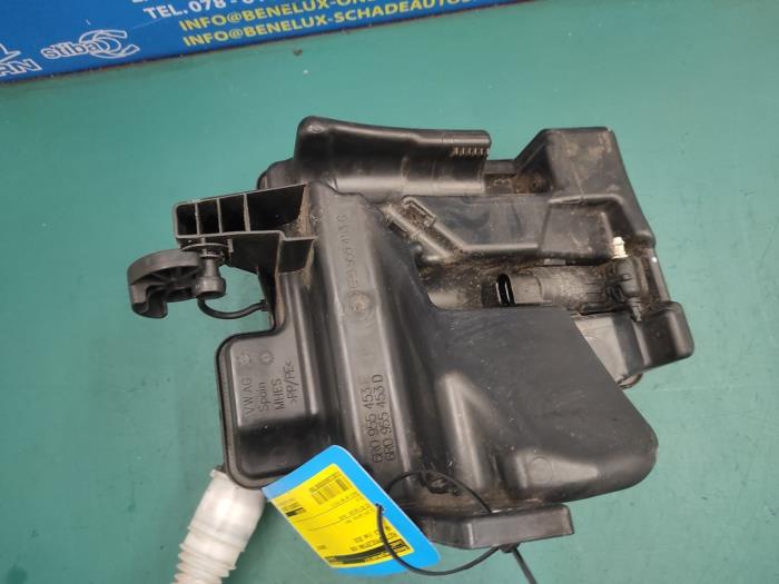 Front windscreen washer reservoir from a Volkswagen Polo V (6R) 1.4 16V 2010