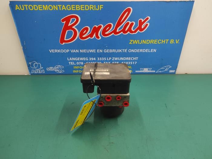 Gebrauchte ABS Pumpe Peugeot 207 CC (WB) 1.6 16V Preis auf Anfrage angeboten von Benelux Zwijndrecht B.V.
