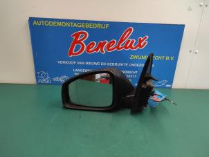 Used Wing mirror, left Renault Megane III Grandtour (KZ) 1.4 16V TCe 130 Price on request offered by Benelux Zwijndrecht B.V.