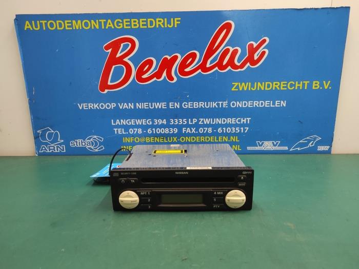 Używane Radio Nissan Micra (K12) 1.2 16V Cena na żądanie oferowane przez Benelux Zwijndrecht B.V.