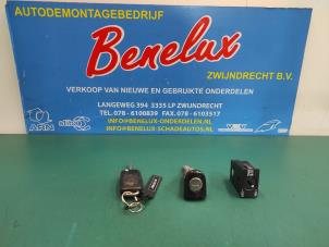 Usados Cilindro de cerradura de puerta izquierda Volkswagen Golf V (1K1) 1.4 TSI 122 16V Precio de solicitud ofrecido por Benelux Zwijndrecht B.V.