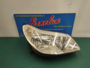 Used Headlight, right Citroen C5 II Berline (RC) 1.8 16V Price on request offered by Benelux Zwijndrecht B.V.