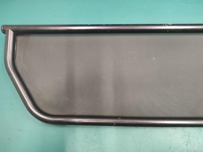 Windshield from a MG MG TF 1.8 135 VVC 16V 2004