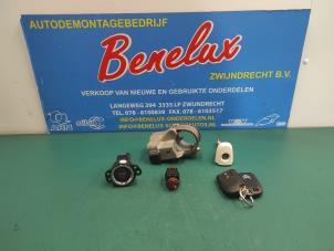 Used Set of cylinder locks (complete) Citroen C1 1.0 Vti 68 12V Price on request offered by Benelux Zwijndrecht B.V.