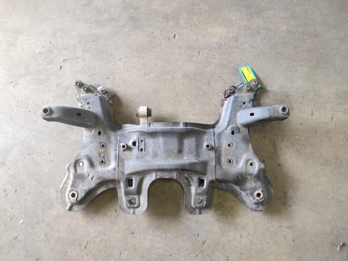 Used Subframe Fiat Panda (312) 0.9 TwinAir 60 Price on request offered by Benelux Zwijndrecht B.V.