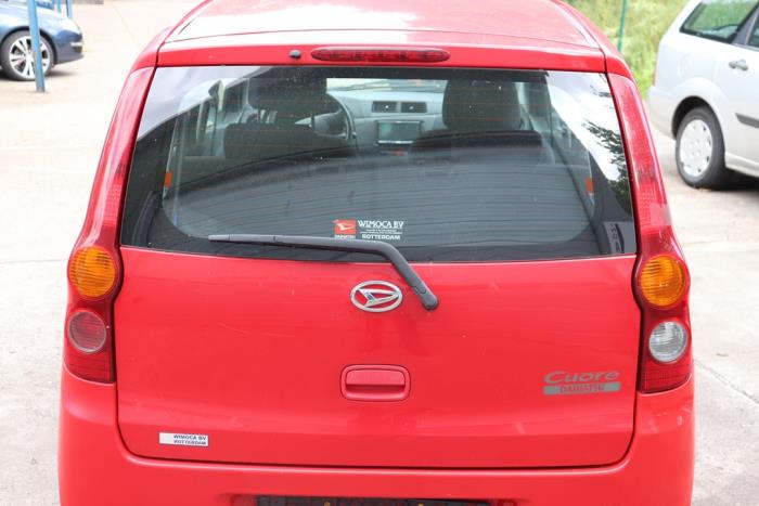 Portón trasero de un Daihatsu Cuore (L251/271/276) 1.0 12V DVVT 2008