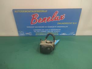 Used Throttle body Opel Astra H SW (L35) 1.6 16V Twinport Price on request offered by Benelux Zwijndrecht B.V.