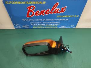 Used Wing mirror, left Kia Picanto (BA) 1.0 12V Price on request offered by Benelux Zwijndrecht B.V.