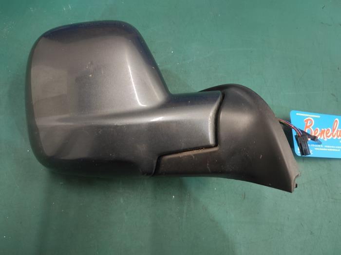 Wing mirror, right from a Citroën Berlingo 1.6 Hdi 90 Phase 2 2013