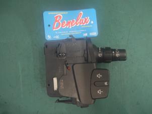 Used Wiper switch Renault Clio III (BR/CR) 1.4 16V Price on request offered by Benelux Zwijndrecht B.V.