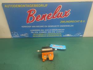 Used Boot lid lock mechanism Skoda Fabia (6Y5) 1.4i 16V Price on request offered by Benelux Zwijndrecht B.V.
