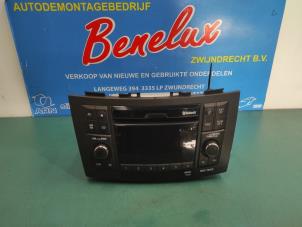 Used Radio CD player Suzuki Swift (ZA/ZC/ZD) 1.2 16_ Price on request offered by Benelux Zwijndrecht B.V.